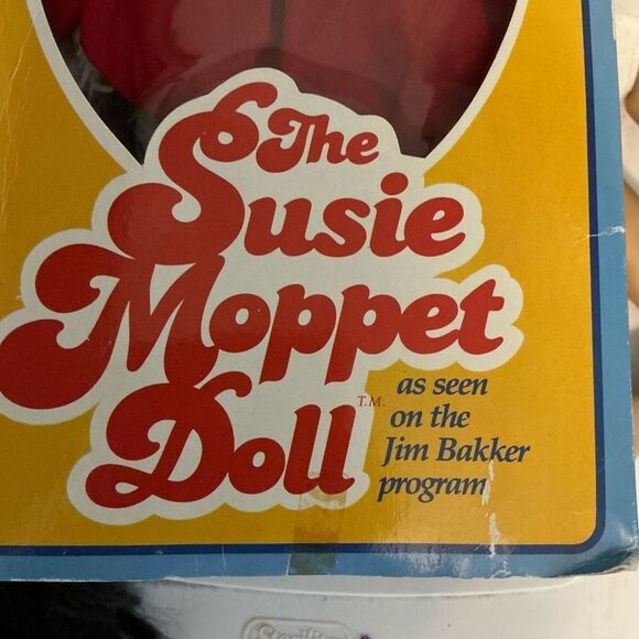 VIntage 1985 PTL Club The Susie Moppet Doll By Jim & Tammy Baker  ORIGINAL BOX - Picture 7 of 7